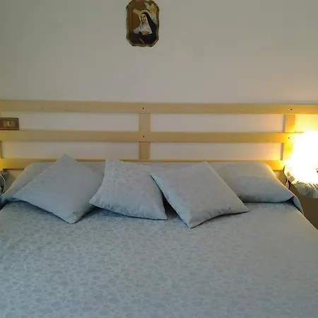 Stella Hotel 3*
